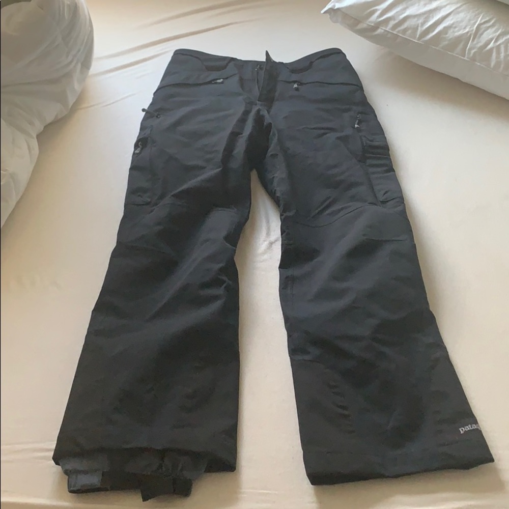 NWOT Patagonia women’s snowpants
